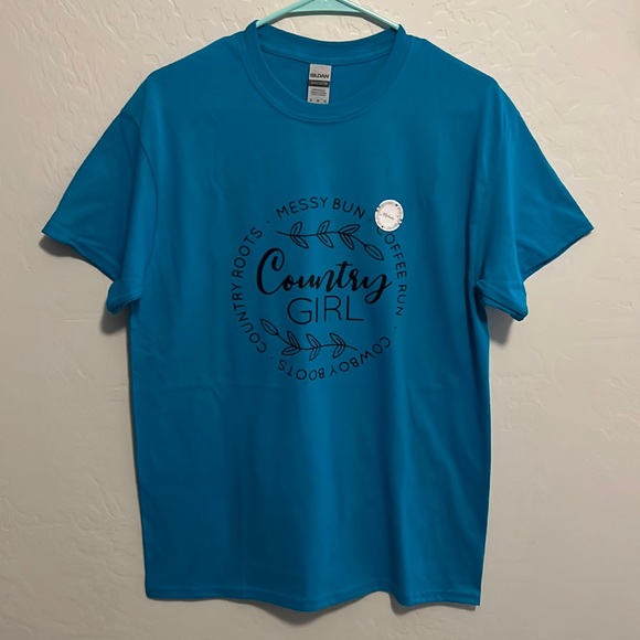 Gildan custom shirt size Medium - Picture 1 of 5